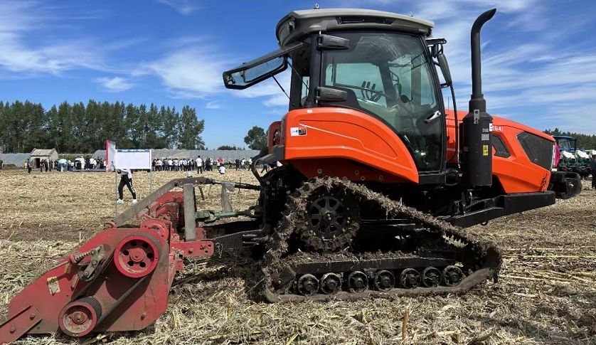 Crawler Tractor